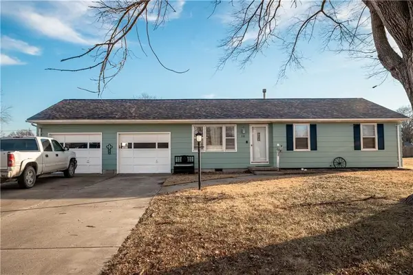 318 North Drive, Marshall, MO 65340