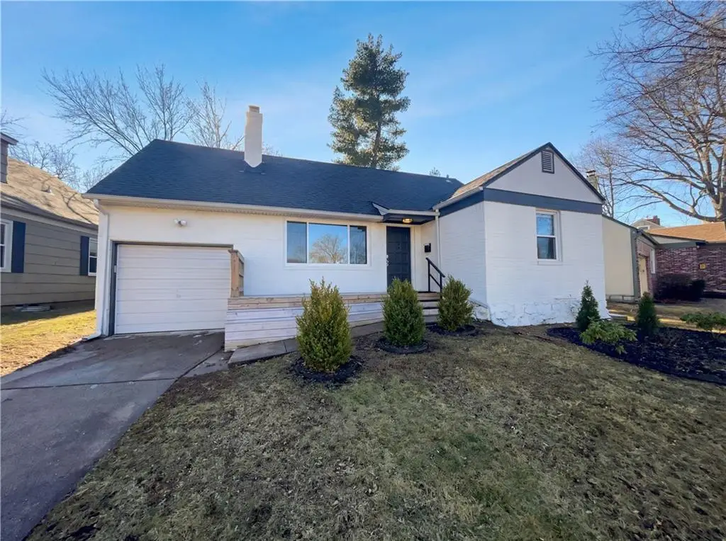 715 E 72nd Terrace, Kansas City, MO 64131 - Image #1