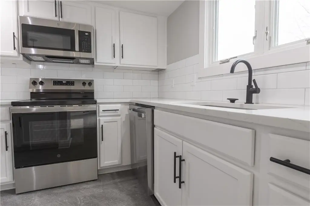 10863 Rosehill Road, Overland Park, KS 66210 - #1