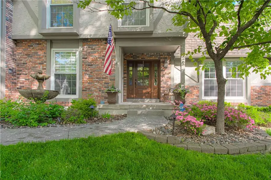 410 W 130th Terrace, Kansas City, MO 64145 - #3