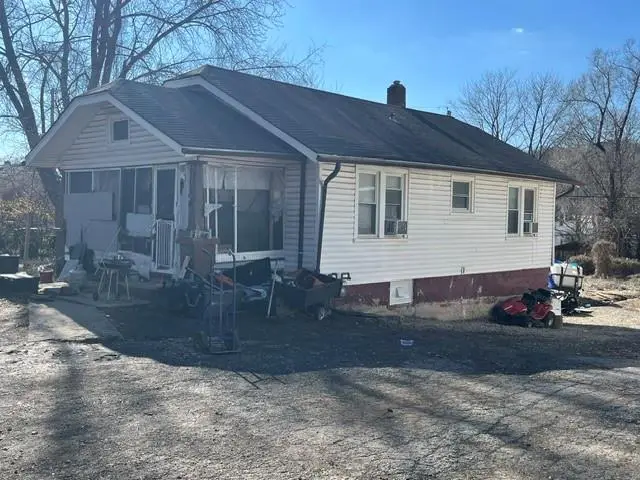 578 S Oxford Avenue, Independence, MO 64053 - #1