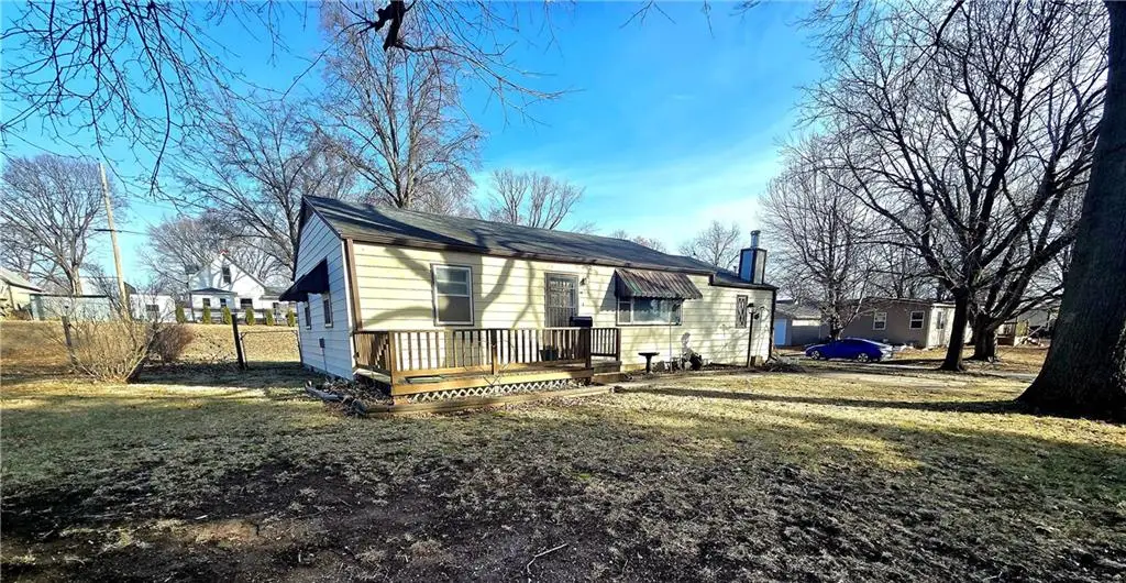 402 Vine Street, Tarkio, MO 64491 - #1
