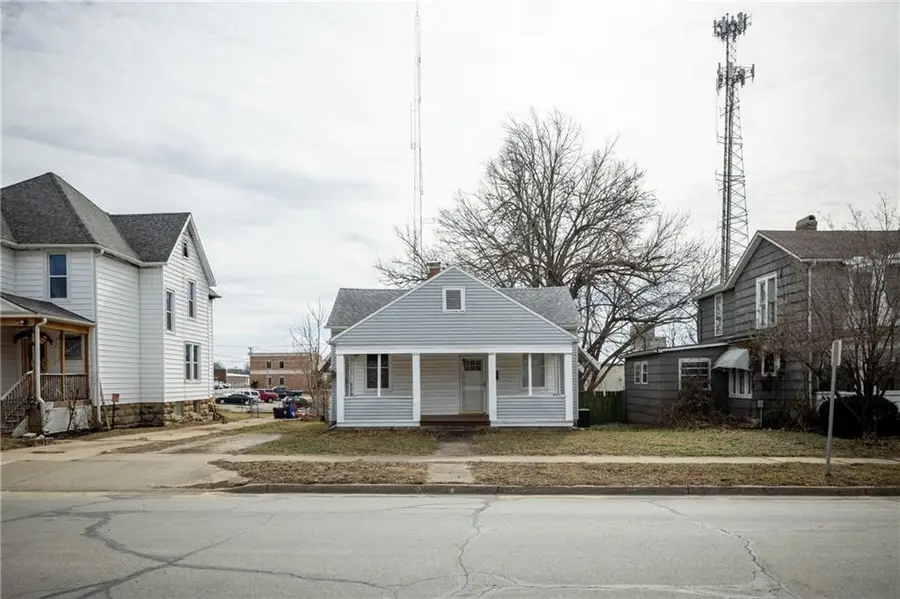 116 W Gay Street, Warrensburg, MO 64093 - #2