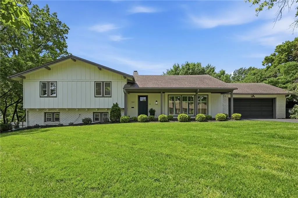 1901 W 70th Street, Mission Hills, KS 66208 - #1