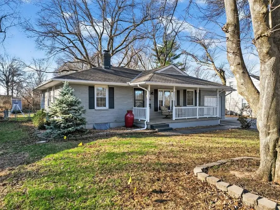 1005 NW Maple Street, Lees Summit, MO 64063 - #2