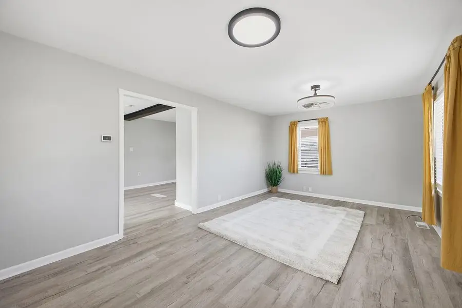 3220 Pickett Road, Saint Joseph, MO 64503 - #2