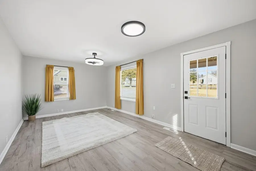 3220 Pickett Road, Saint Joseph, MO 64503 - #3