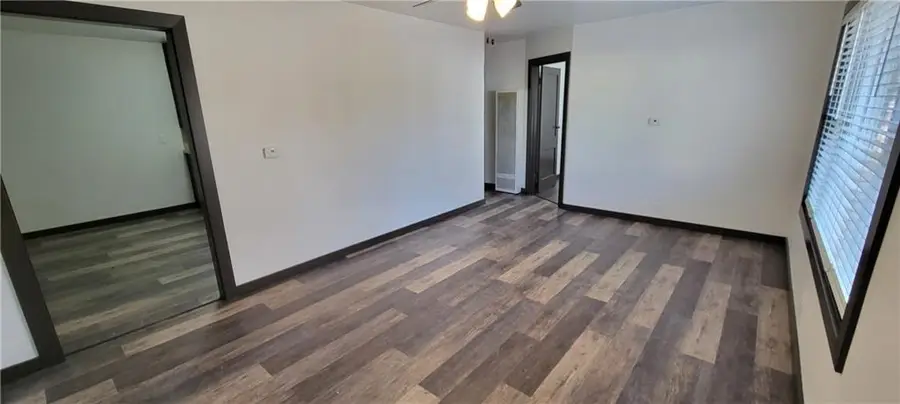 309 S 4th Street, Iola, KS 66749 - #3