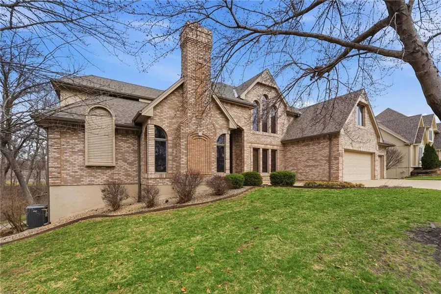 71 The Woodlands Drive, Gladstone, MO 64119 - #3