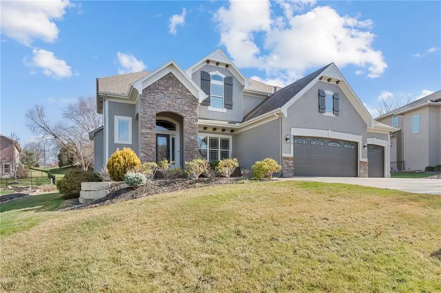 5819 Charlotte Street, Shawnee, KS 66216 - #3