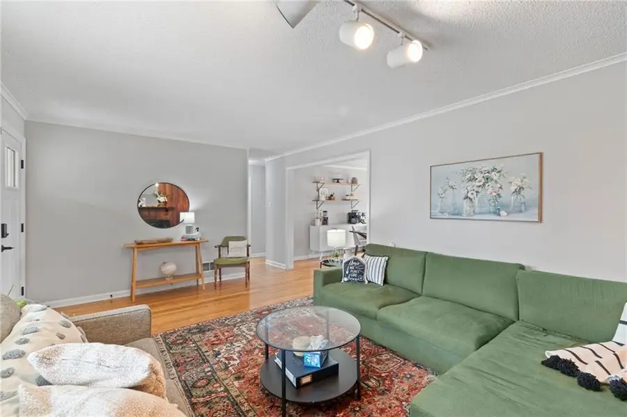 8522 W 56th Terrace, Merriam, KS 66202 - #3