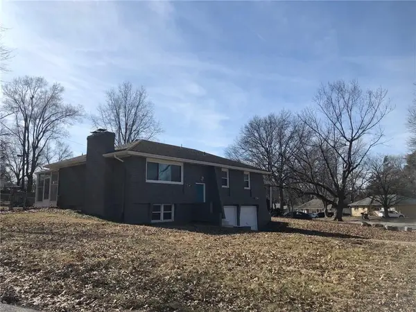 908 SW 14th Street Terrace, Blue Springs, MO 64015