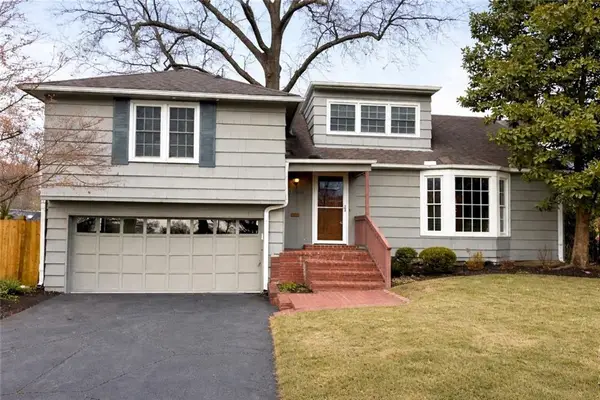 7000 Roe Avenue, Prairie Village, KS 66208