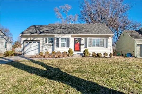 5210 W 49th Terrace, Roeland Park, KS 66205