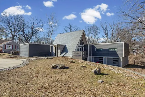 2804 S Whitney Road, Independence, MO 64057