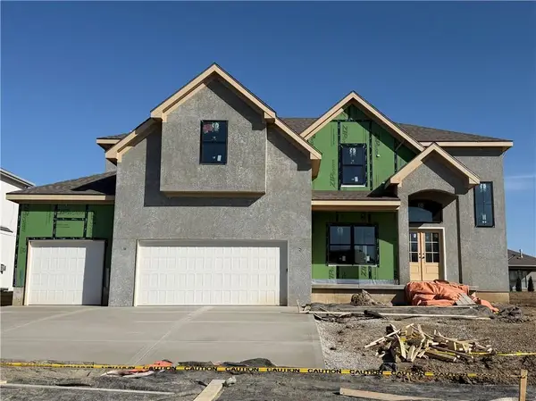 10615 N Mulberry Street, Kansas City, MO 64155