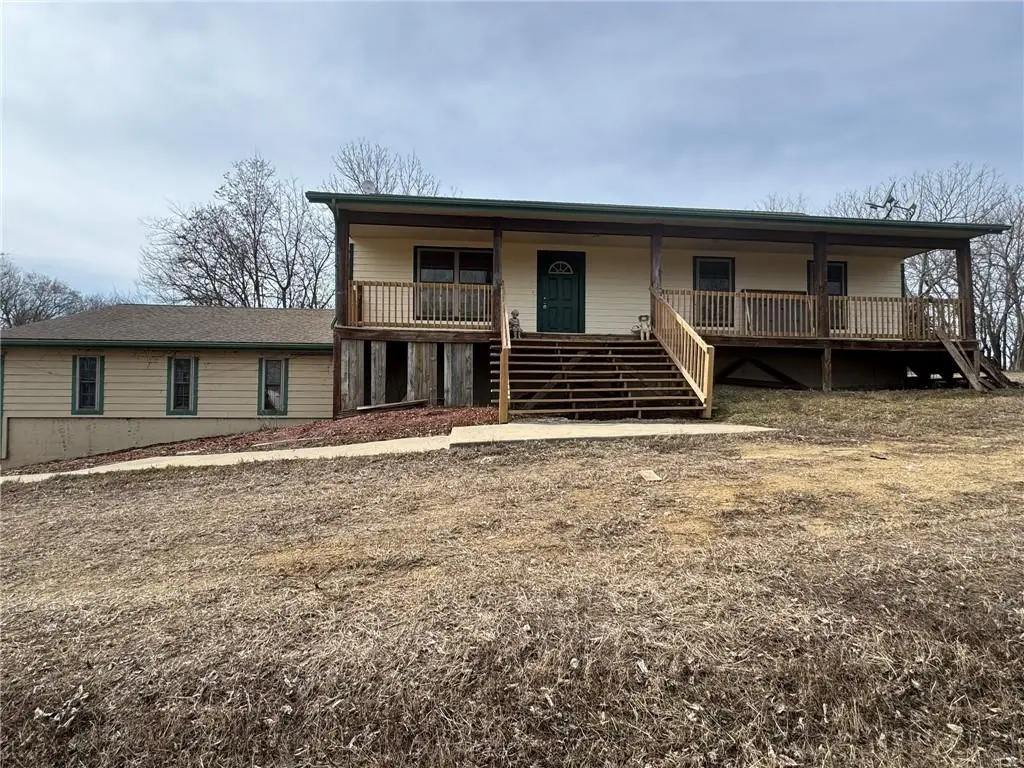 30904 Pressonville Road, Paola, KS 66071 - #1