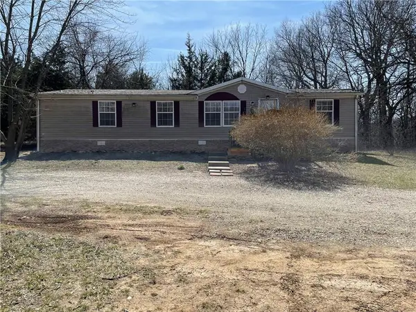 16121 Gardner East Road, Gardner, KS 66030