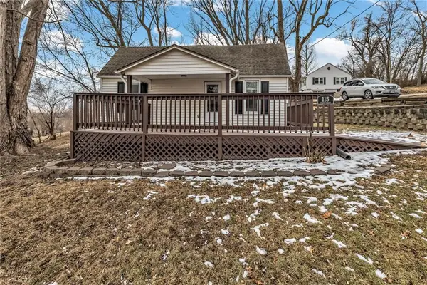 115 W 1st Street, Farley, MO 64028