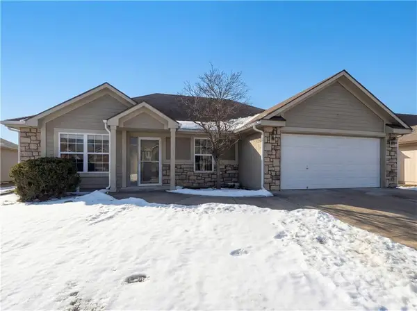 1607 Hilltop Lane, Grain Valley, MO 64029