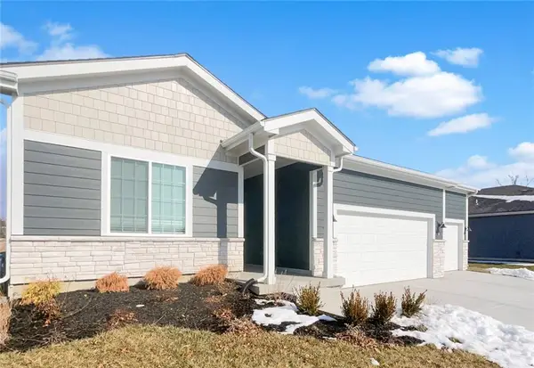 309 Hawthorne Court, Blue Springs, MO 64014