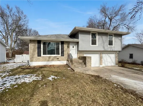 14600 E 33rd Street, Independence, MO 64055