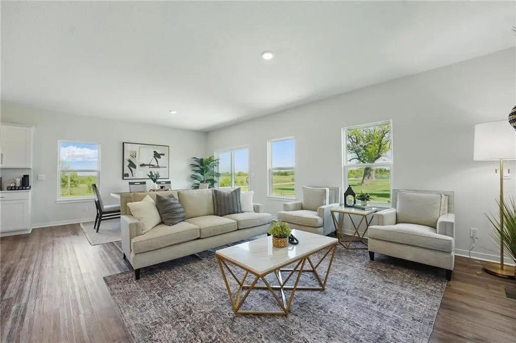 10300 Tuscany Parkway, Peculiar, MO 64078 - #1
