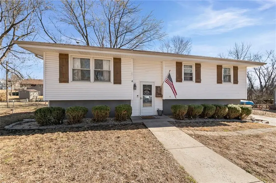 325 Matthews Lane, Gower, MO 64454 - #2