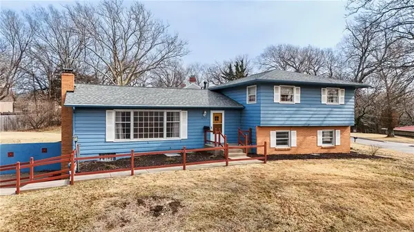2124 Terrace Road, Lawrence, KS 66049