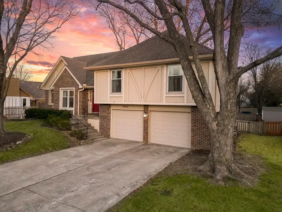 8443 Alden Street, Lenexa, KS 66215 - #2