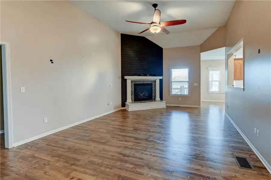 13303 Forest Oaks Drive, Smithville, MO 64089 - #3