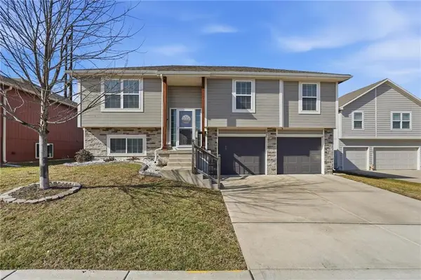 702 Emily Avenue, Belton, MO 64012