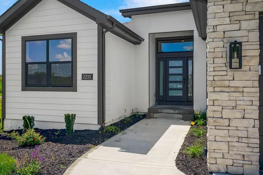 2233 SW Heartland Court, Lees Summit, MO 64082 - #2