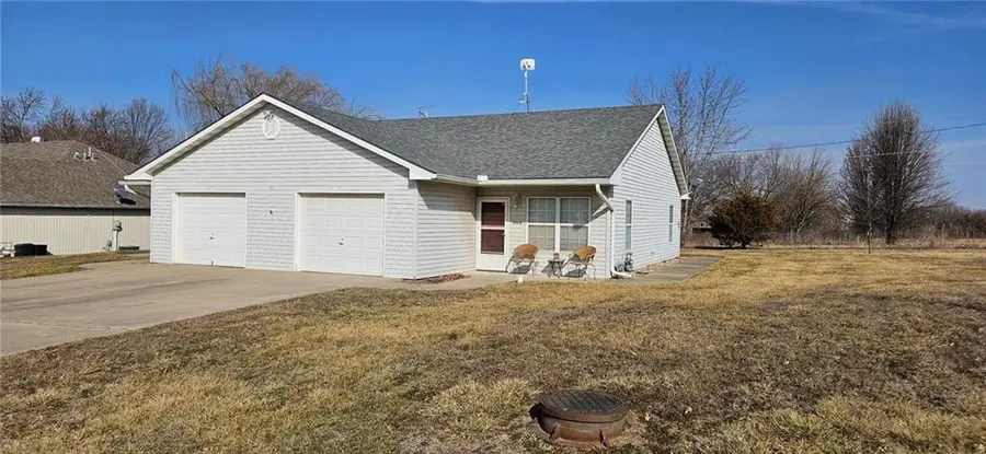 304 E 16th Street, Holden, MO 64040 - #2