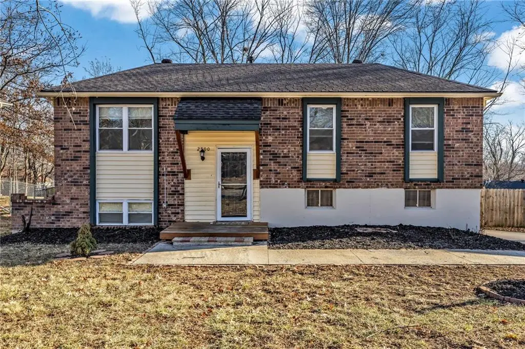 2500 NW Salem Court, Blue Springs, MO 64015 - #1