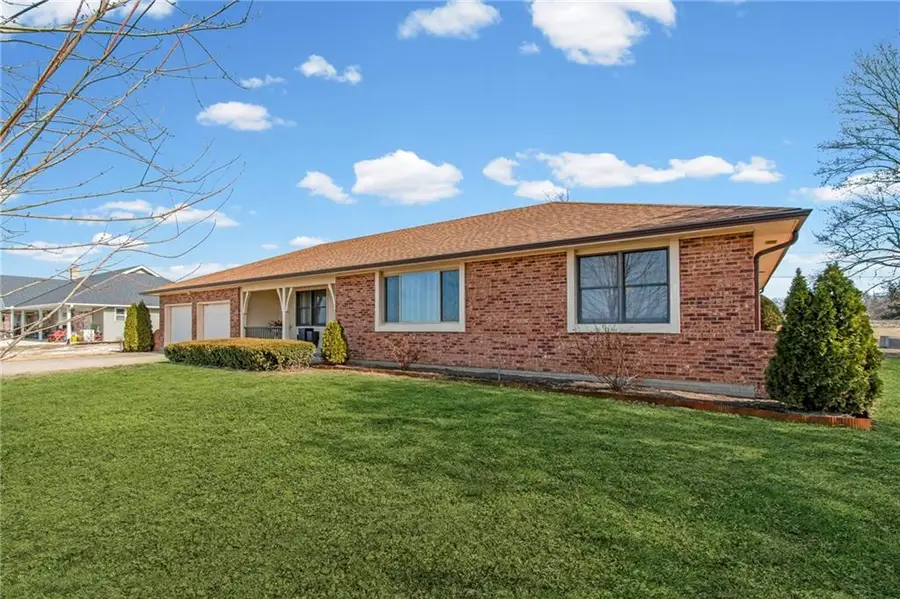 507 N Main Street, Higginsville, MO 64037 - #3