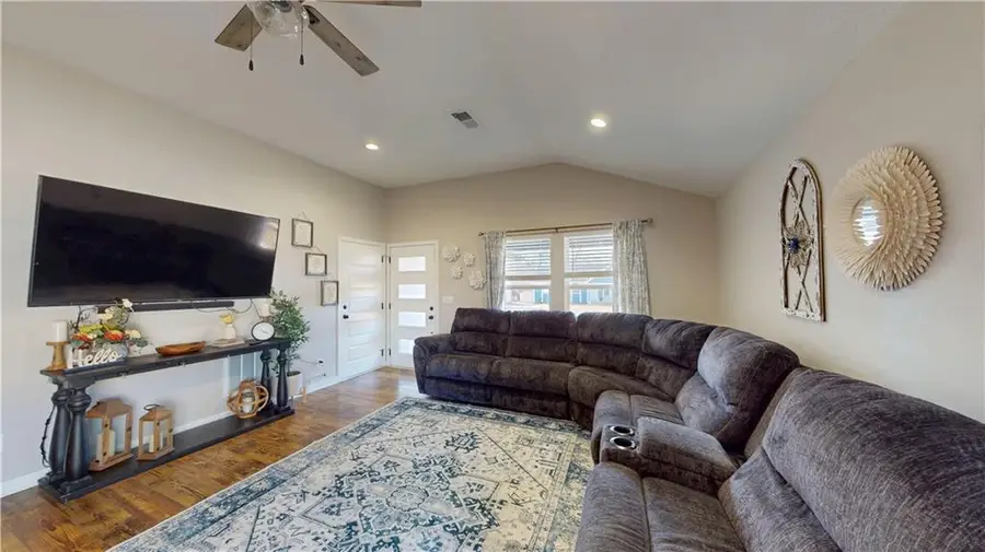 325 E Dryden Street, Odessa, MO 64076 - #3