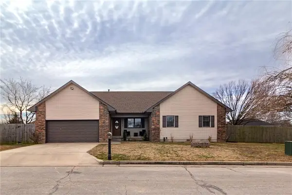 1420 W Oak Terrace, Columbus, KS 66725