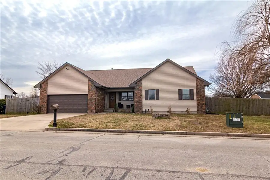 1420 W Oak Terrace, Columbus, KS 66725 - #3