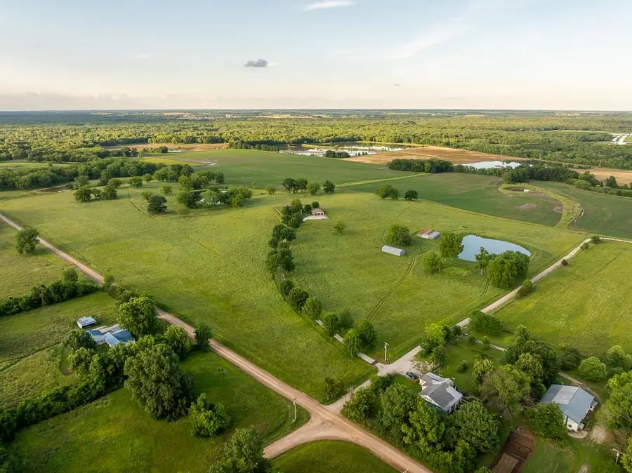 662 W 6th Street, Schell City, MO 64783 - #2