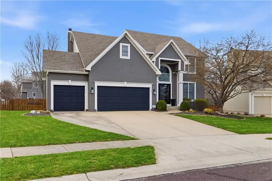 5324 W 160 Street, Overland Park, KS 66085 - #2