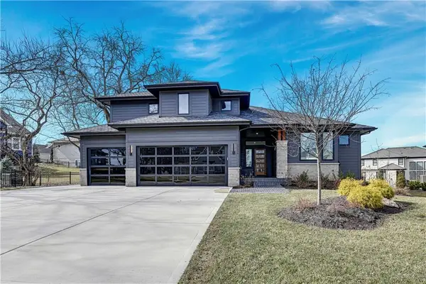 17036 Magnolia Street, Overland Park, KS 66221