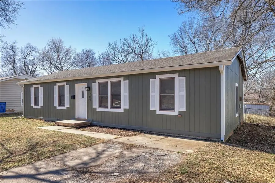 709 N Woodland Street, Olathe, KS 66061 - #2