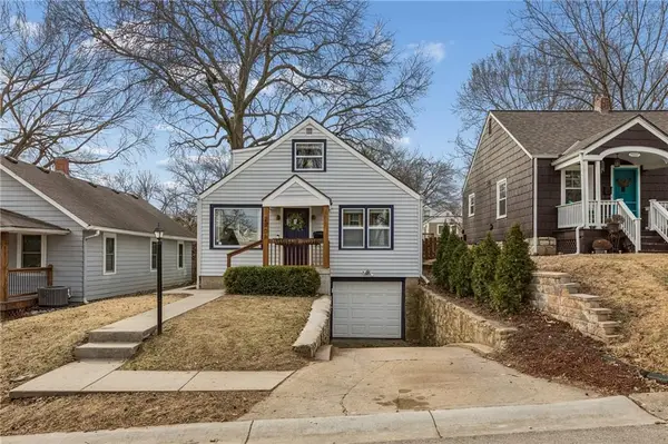 2003 W 47th Terrace, Westwood, KS 66205