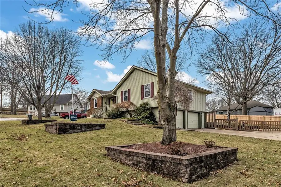 121 SW 26th Street Court, Blue Springs, MO 64015 - #2