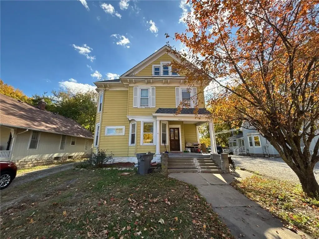 563 E Park Street, Olathe, KS 66061 - #1