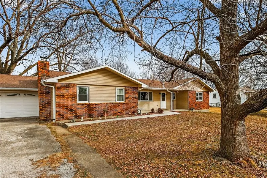 416 Country Drive, Lawson, MO 64062 - #2