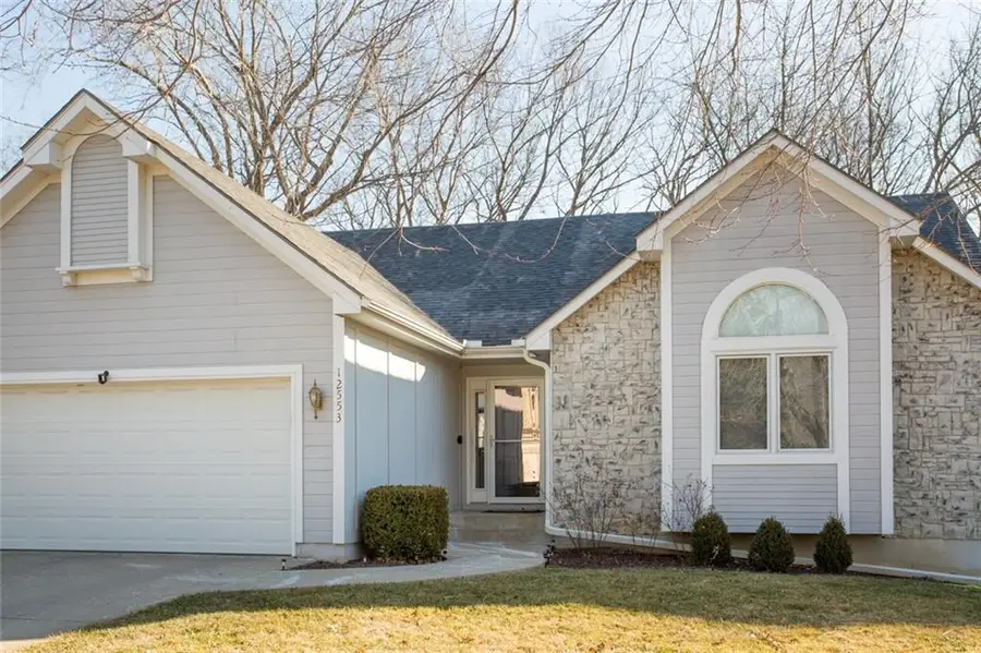 12553 S Alcan Circle, Olathe, KS 66062 - #2
