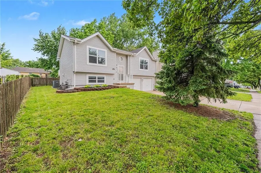 8531 NE 110th Terrace, Kansas City, MO 64157 - #2