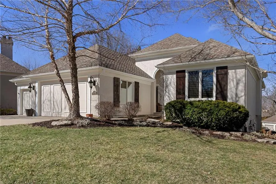 10186 S Shadow Circle, Olathe, KS 66061 - #2
